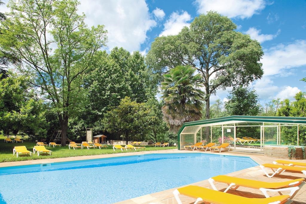 Logis Hotel Restaurant Les Cedres Жуайёз Экстерьер фото
